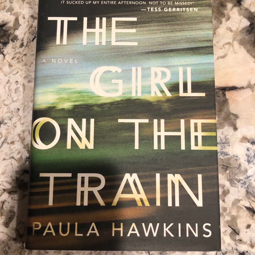 🌸📖 BOOK - The Girl on the Train